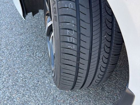 Used 2021 Honda Accord Sport image 13