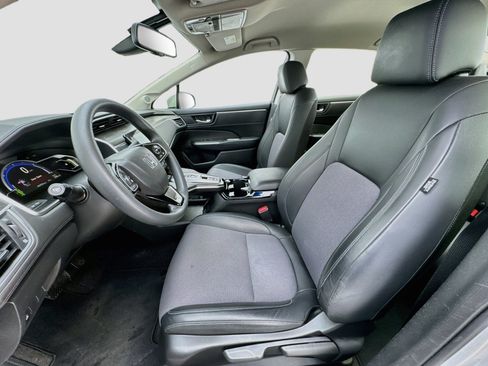 Used 2019 Honda Clarity Plug-In Hybrid image 13