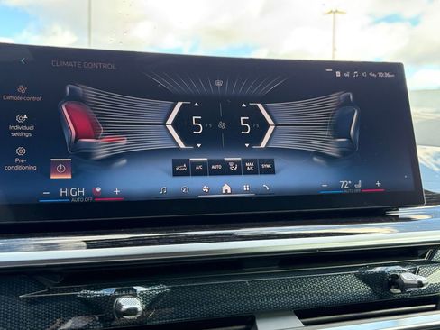 New 2026 BMW X6 xDrive40i image 16