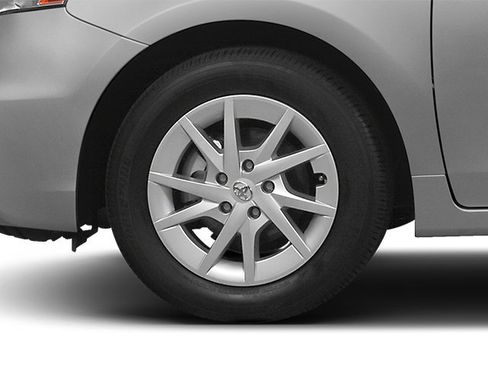 Used 2014 Toyota Prius V Five FWD image 11