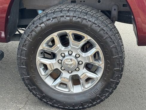 Used 2017 RAM 2500 Limited image 10