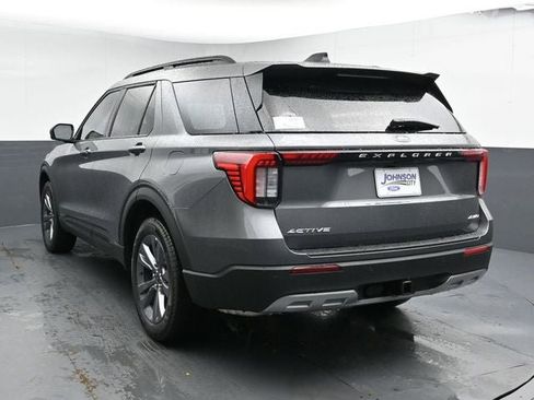 New 2026 Ford Explorer Active w/ Active Comfort Package image 8