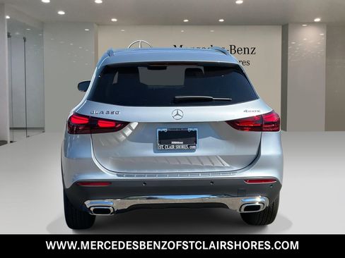 New 2026 Mercedes-Benz GLA 250 4MATIC image 4