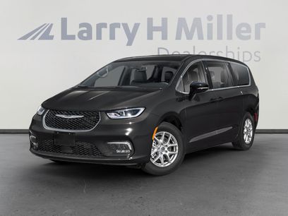 New 2026 Chrysler Pacifica Pinnacle