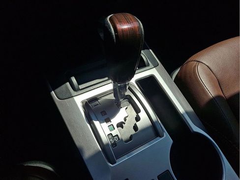 Used 2019 Toyota 4Runner Limited AWD/4WD image 12