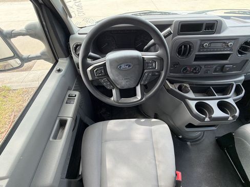 New 2025 Ford E-450 and Econoline 450 Super Duty w/ Power Equipment Group RWD image 25