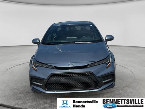 Used 2021 Toyota Corolla SE FWD image 2