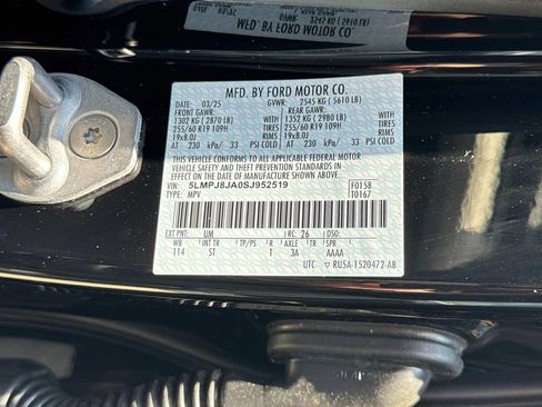 New 2025 Lincoln Nautilus Premier w/ Equipment Group 102A image 37