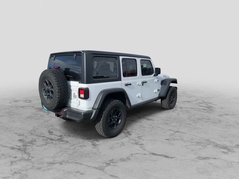 Used 2024 Jeep Wrangler Willys image 8