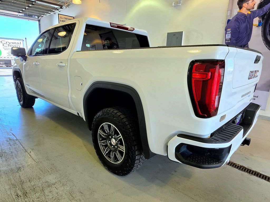Used 2025 GMC Sierra 1500 AT4 AWD/4WD image 5