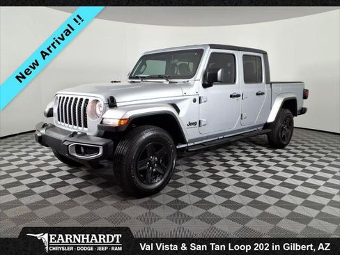 Certified 2023 Jeep Gladiator Sport AWD/4WD image 1
