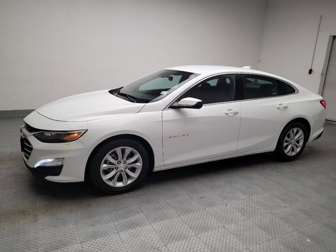 Used 2023 Chevrolet Malibu LT FWD image 2
