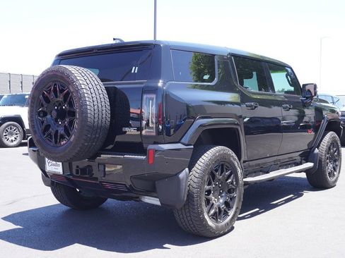 New 2025 GMC Hummer EV 2X w/ LPO, Illumination Package image 3