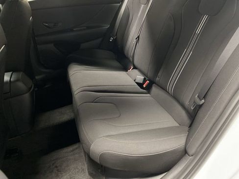 New 2025 Hyundai Elantra SEL image 28