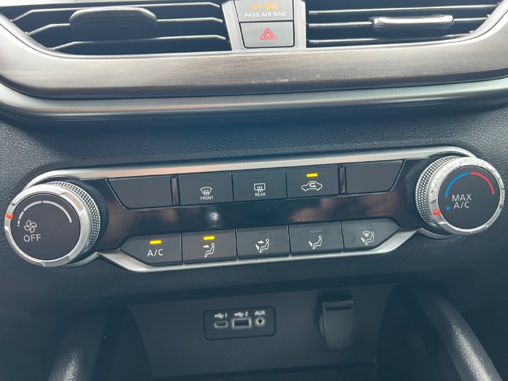 Used 2024 Nissan Altima 2.5 SV FWD image 4