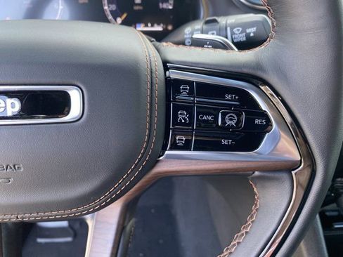 New 2025 Jeep Grand Cherokee Summit w/ Obsidian Package image 30