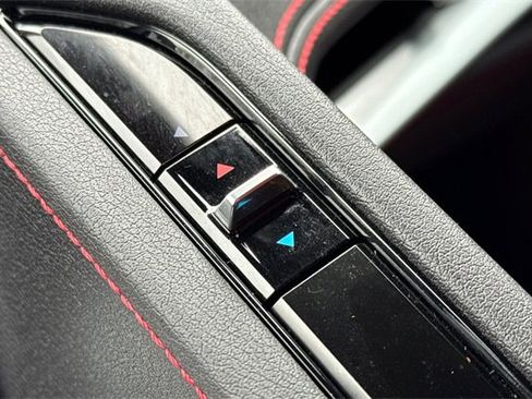 Used 2024 Chevrolet Corvette 1LT w/ Z51 Performance Package image 27