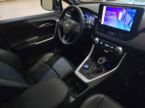 Certified 2023 Toyota RAV4 XSE AWD/4WD image 30