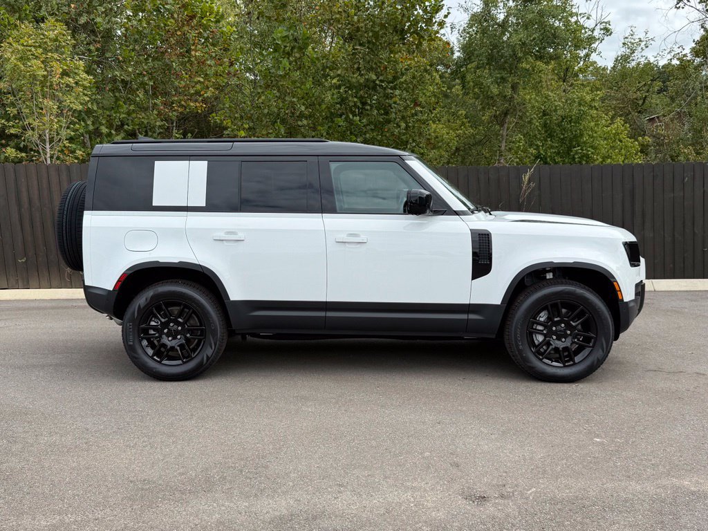 New 2026 Land Rover Defender 110 S AWD/4WD image 7