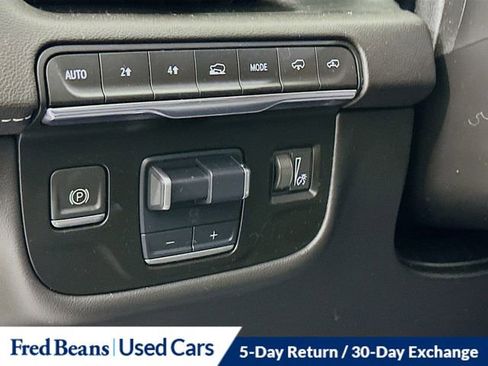 Used 2021 Cadillac Escalade ESV Sport w/ Driver Assist Tech Package image 11