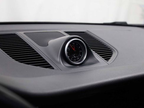 Certified 2020 Porsche Macan S image 18