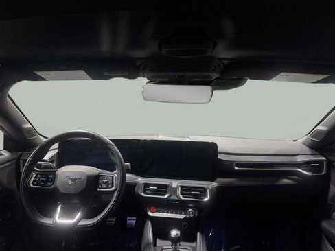 Used 2025 Ford Mustang GT RWD image 18