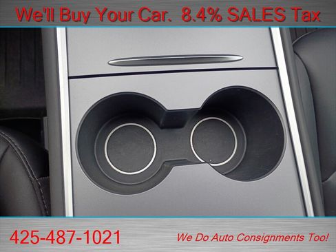 Used 2024 Tesla Model Y Long Range AWD/4WD image 31