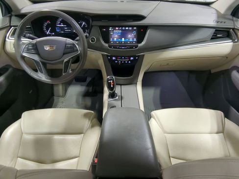 Used 2018 Cadillac XT5 Luxury w/ LPO, Wheel Lock Package image 28