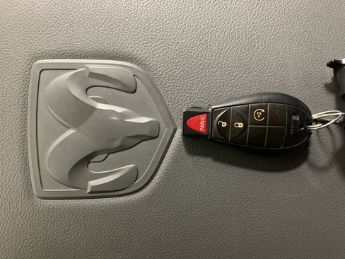 Used 2017 RAM 1500 Big Horn image 16