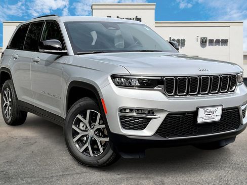 New 2025 Jeep Grand Cherokee Limited image 2