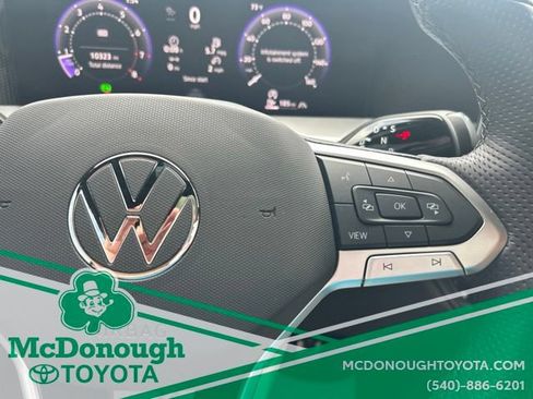 Used 2025 Volkswagen Tiguan SE R-Line AWD/4WD image 20