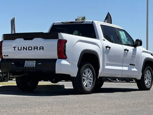 Used 2025 Toyota Tundra SR5 AWD/4WD image 7