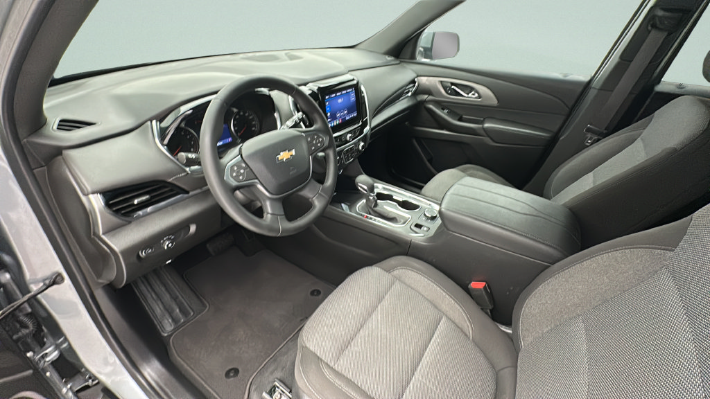 Used 2023 Chevrolet Traverse LT AWD/4WD image 11