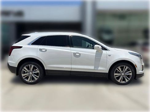 Used 2020 Cadillac XT5 Premium Luxury AWD/4WD image 9