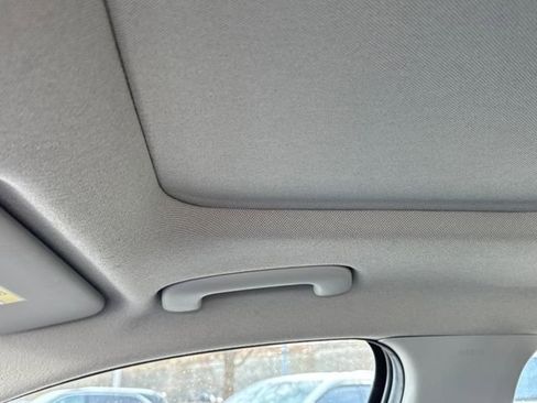 Certified 2024 Hyundai Elantra Limited image 15