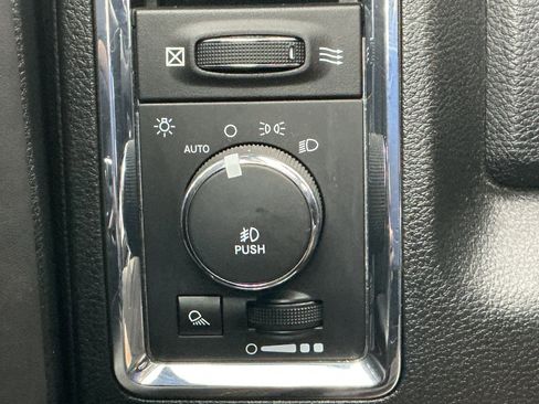 Used 2014 RAM 1500 Laramie Longhorn w/ Convenience Group AWD/4WD image 38