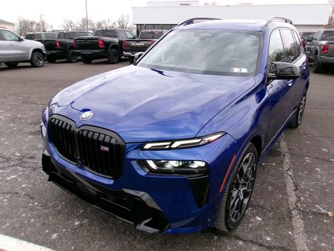 Used 2024 BMW X7 M60i w/ Executive Package image 4