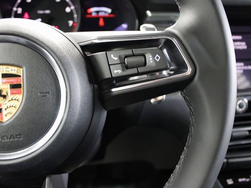 New 2026 Porsche Macan image 29