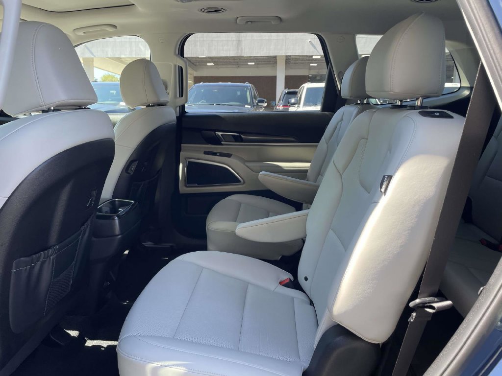 Used 2025 Kia Telluride S FWD image 20