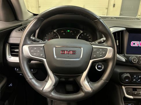 Used 2022 GMC Terrain SLT FWD image 17