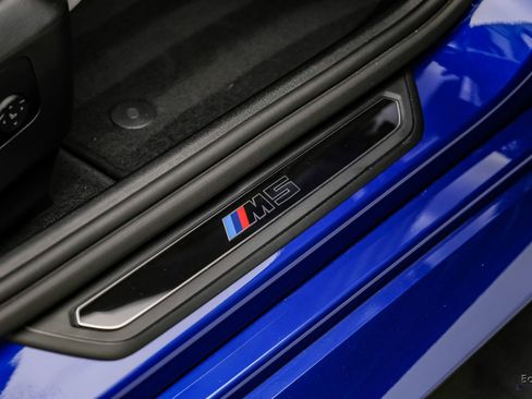Used 2025 BMW M5 w/ Carbon Package AWD/4WD image 56