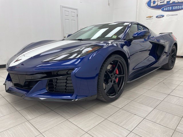 New 2027 Chevrolet Corvette Grand Sport w/ Z52 Sport Performance Package RWD image 19