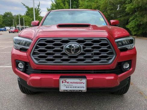 Used 2023 Toyota Tacoma TRD Sport AWD/4WD image 9