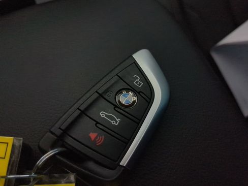 Used 2024 BMW X3 sDrive30i w/ Convenience Package RWD image 24
