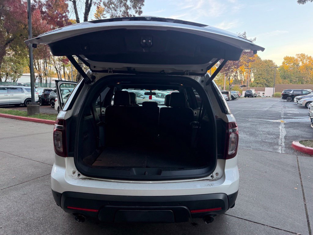 Used 2015 Ford Explorer Sport w/ Equipment Group 401A AWD/4WD image 15