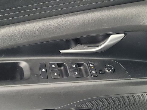 Used 2024 Hyundai Elantra SEL image 27