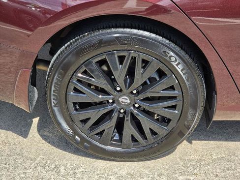 Certified 2025 Nissan Altima 2.5 SV w/ SV Special Edition Package FWD image 11