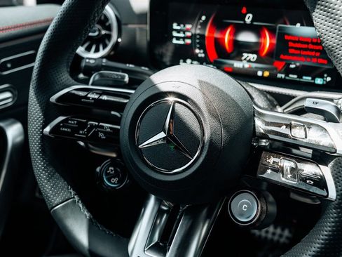 Used 2025 Mercedes-Benz CLA 35 AMG 4MATIC image 30