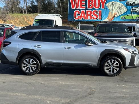 Certified 2025 Subaru Outback Premium image 2