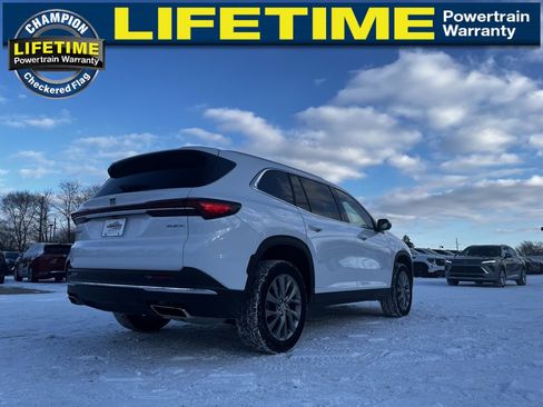 Used 2025 Buick Enclave Preferred image 5